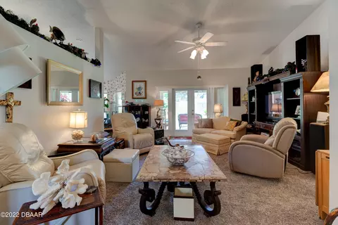 2621 Pine Tree Dr, Edgewater, FL 32141 photo 3