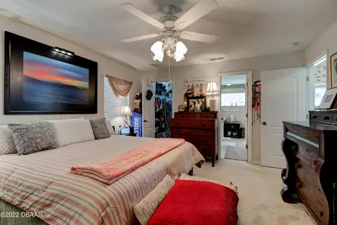 2621 Pine Tree Dr, Edgewater, FL 32141 photo 11