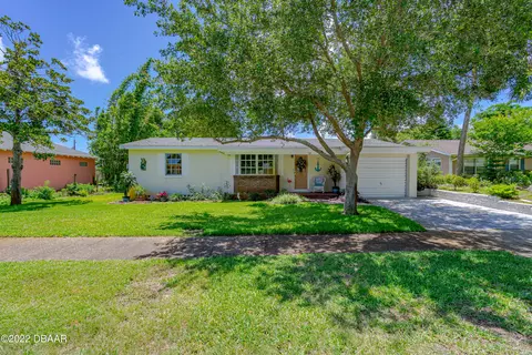 30 River Beach Dr, Ormond Beach, FL 32176 photo 2