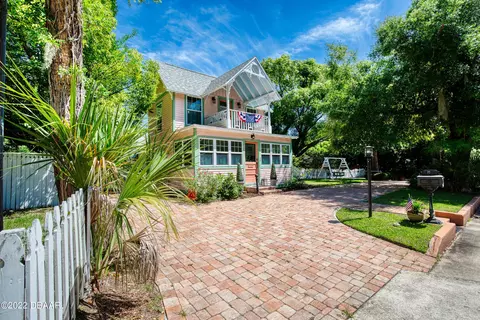 75 Lincoln Ave, Ormond Beach, FL 32174 photo 4