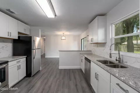 2933 Unity Tree Dr, Edgewater, FL 32141 photo 10