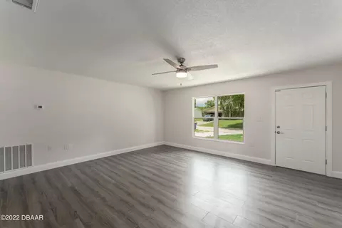 2933 Unity Tree Dr, Edgewater, FL 32141 photo 2