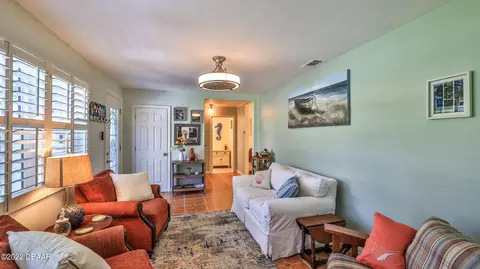 373 Riverside Dr, Ormond Beach, FL 32176 photo 6
