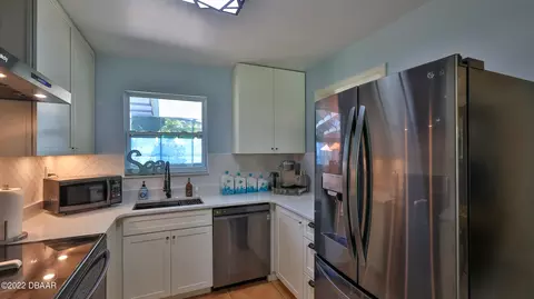 373 Riverside Dr, Ormond Beach, FL 32176 photo 10