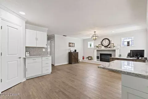915 Brookside Dr, Ormond Beach, FL 32174 photo 9