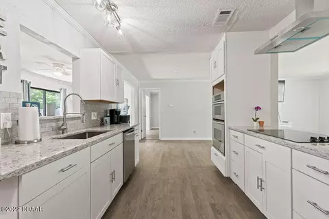 915 Brookside Dr, Ormond Beach, FL 32174 photo 7