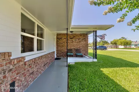 1814 India Palm Dr, Edgewater, FL 32132 photo 6