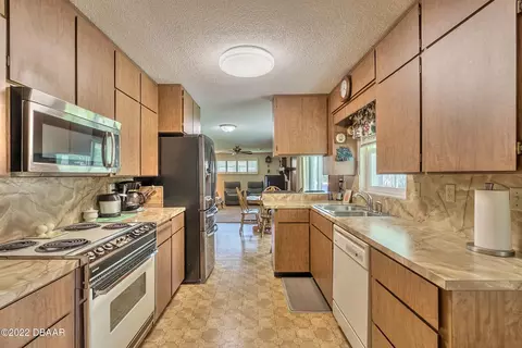 1814 India Palm Dr, Edgewater, FL 32132 photo 19