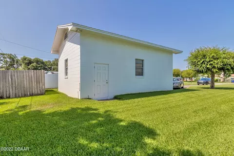 1814 India Palm Dr, Edgewater, FL 32132 photo 2
