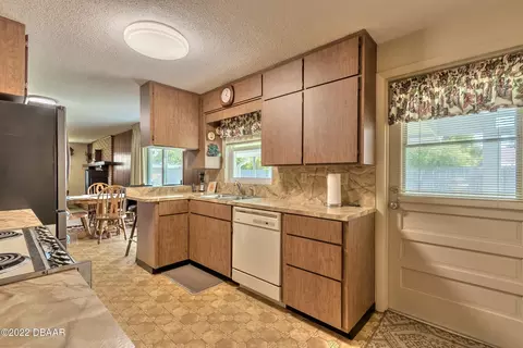 1814 India Palm Dr, Edgewater, FL 32132 photo 21