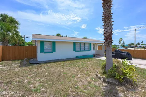 12 Palm Dr, Ormond Beach, FL 32176 photo 2