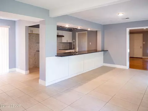 548 Mcintosh Rd, Ormond Beach, FL 32174 photo 8