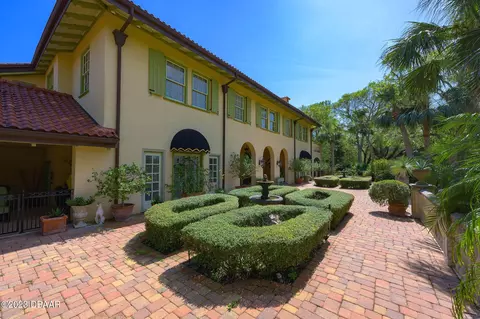 211 John Anderson Dr, Ormond Beach, FL 32176 photo 6