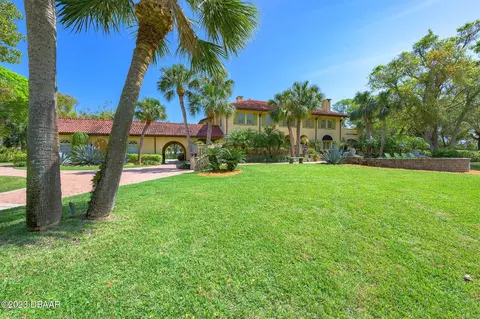 211 John Anderson Dr, Ormond Beach, FL 32176