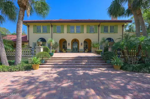 211 John Anderson Dr, Ormond Beach, FL 32176 photo 4
