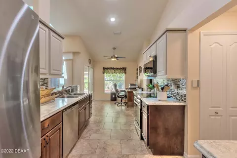 461 Harbour Lights Dr, Ormond Beach, FL 32174 photo 8