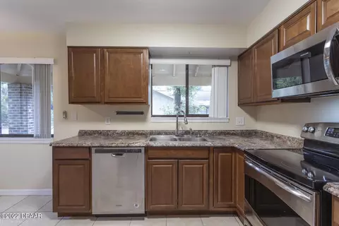 166 Summerhill Ct, Ormond Beach, FL 32174 photo 4