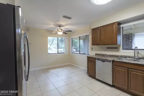 166 Summerhill Ct, Ormond Beach, FL 32174 photo 6