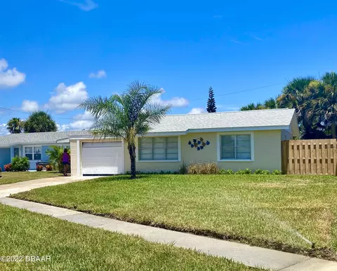 14 Tropical Dr, Ormond Beach, FL 32176 photo 2
