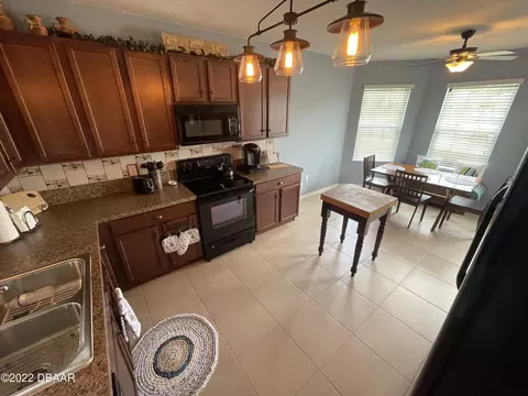 540 Safe Harbor Dr, Edgewater, FL 32141 photo 4