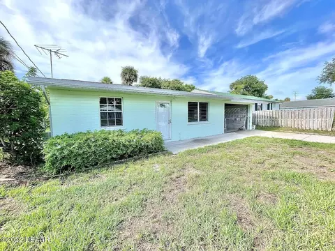 108 E Knapp Ave, Edgewater, FL 32132 photo 4