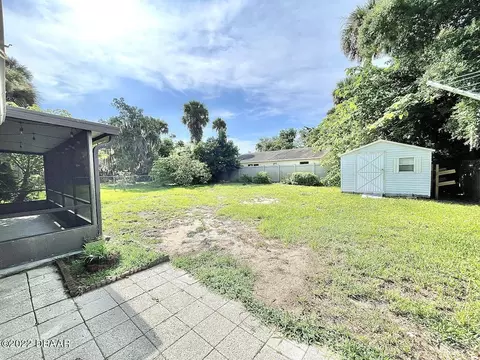 108 E Knapp Ave, Edgewater, FL 32132 photo 17