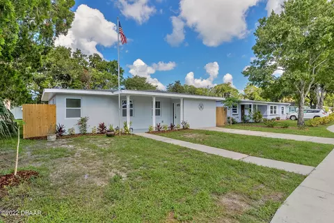 304 Flagler Ave, Edgewater, FL 32132 photo 2