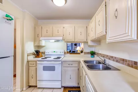 640 N Nova Rd #103, Ormond Beach, FL 32174 photo 9