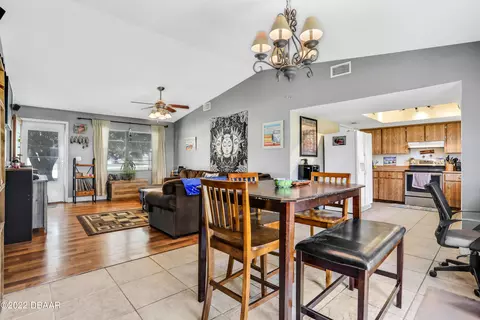 3203 Vista Palm Dr, Edgewater, FL 32141 photo 8