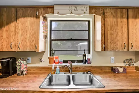 3203 Vista Palm Dr, Edgewater, FL 32141 photo 11