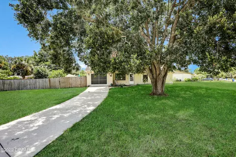 3203 Vista Palm Dr, Edgewater, FL 32141 photo 2