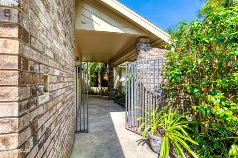 110 River Bluff Dr, Ormond Beach, FL 32174 photo 6
