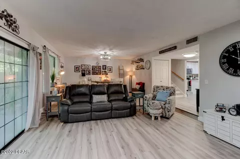 211 Pine Cone Trl, Ormond Beach, FL 32174 photo 3