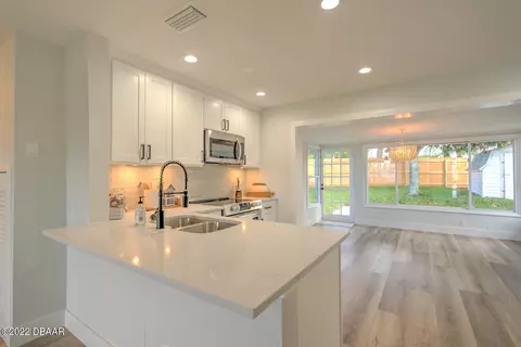 26 Sunny Shore Dr, Ormond Beach, FL 32176 photo 9