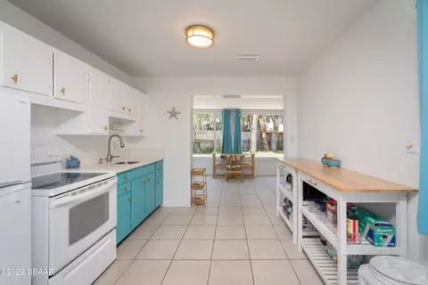 18 Seaside Dr, Ormond Beach, FL 32176 photo 7