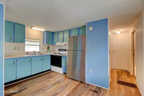 107 Coleman St, Edgewater, FL 32141 photo 5