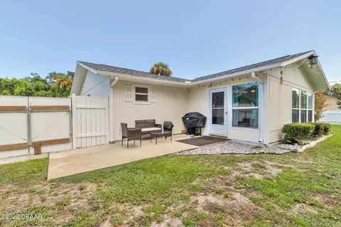 2404 Pine Tree Dr, Edgewater, FL 32141 photo 23