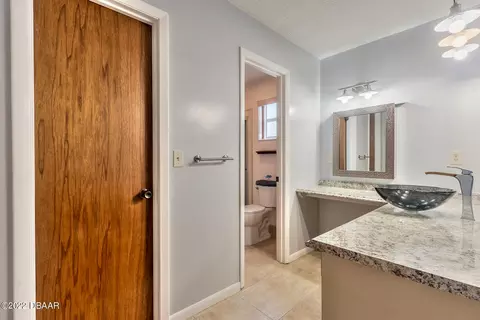 2404 Pine Tree Dr, Edgewater, FL 32141 photo 15