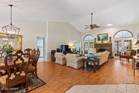 1516 N Beach St, Ormond Beach, FL 32174 photo 2