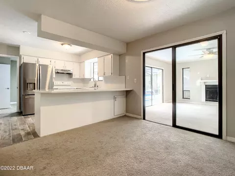 1414 Pine Tree Dr, Edgewater, FL 32132 photo 8