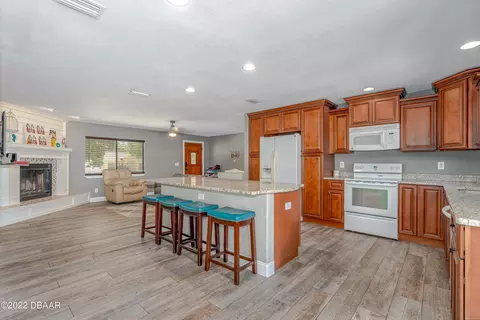 3031 Yule Tree Dr, Edgewater, FL 32141 photo 11