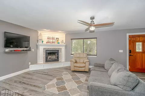 3031 Yule Tree Dr, Edgewater, FL 32141 photo 9
