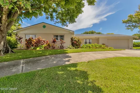 837 N Halifax Dr, Ormond Beach, FL 32176 photo 3