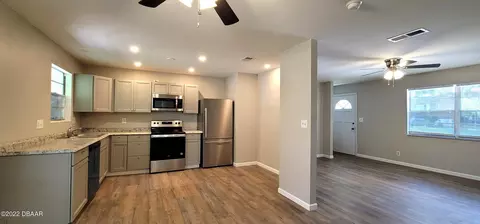 423 Oak Park Cir, Ormond Beach, FL 32174 photo 6