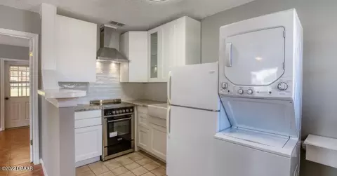 8 Oriole Circle A, Ormond Beach, FL 32176 photo 4
