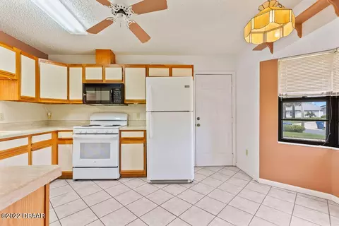 8 Sea Gull Dr, Ormond Beach, FL 32176 photo 8