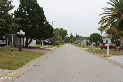 105 Cedar St, Edgewater, FL 32141 photo 21