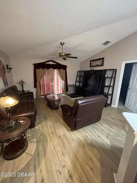 214 Tree Branch Ln, Edgewater, FL 32141 photo 11