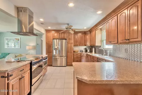 16 Woodridge Dr, Ormond Beach, FL 32174 photo 7