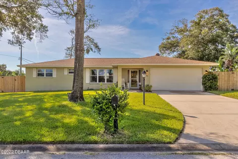 16 Woodridge Dr, Ormond Beach, FL 32174 photo 2